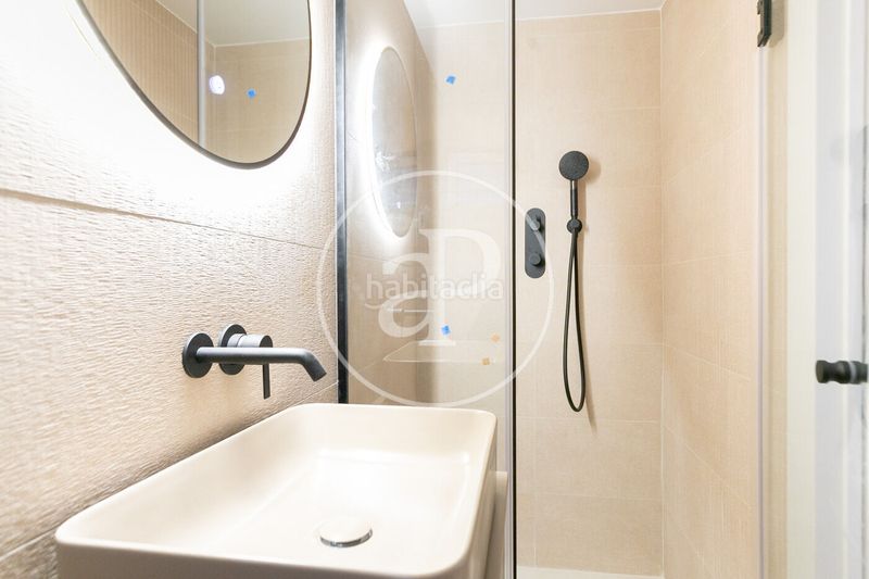 Foto 24b3641f-11f0-4315-81f4-3c0722ff7591. Pis amb calefacció a Sagrada Família Barcelona