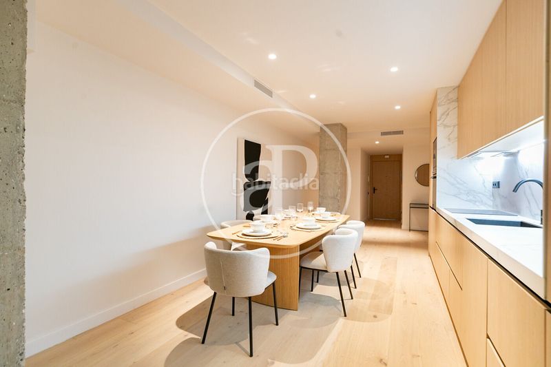 Foto 5419720d-f827-4ed2-b273-7f0ae5487584. Pis amb calefacció a Sagrada Família Barcelona