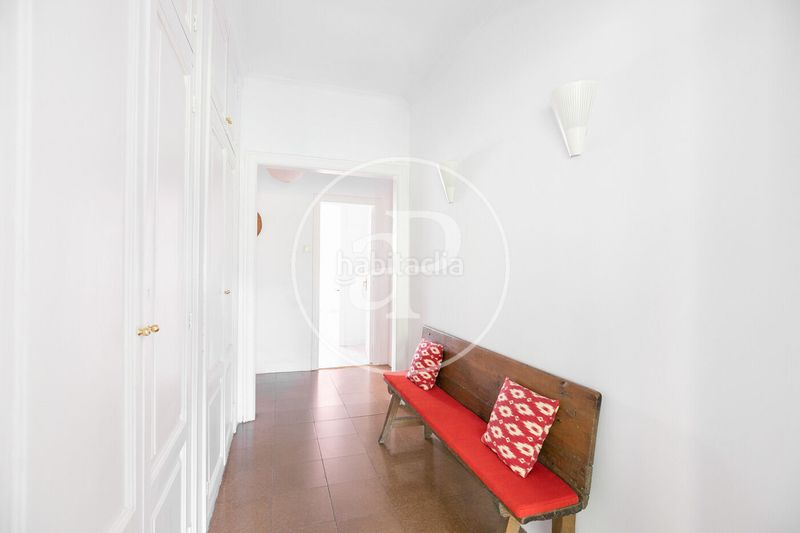 Foto b33c369a-6792-446f-b264-c3d9c769f0d4. Pis amb calefacció a Vila de Gràcia Barcelona