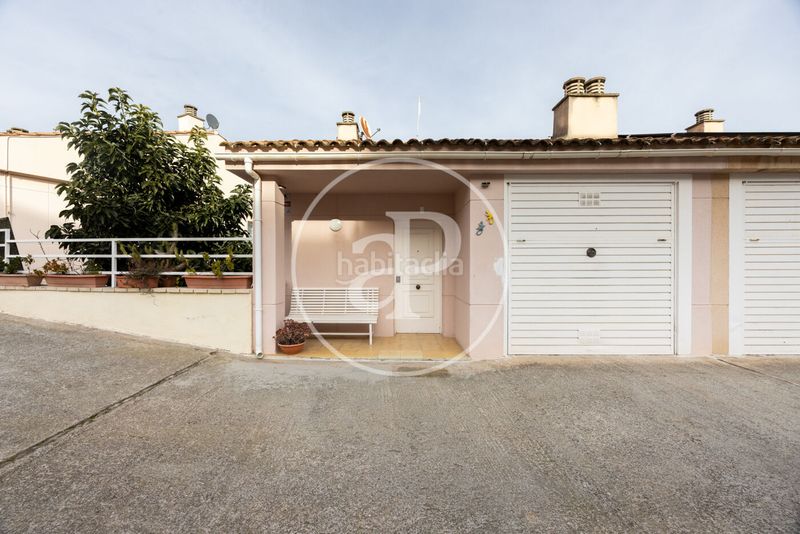 Foto e746ed04-c303-4467-8de4-719000364525. Casa adossada amb calefacció aparcament a Teià