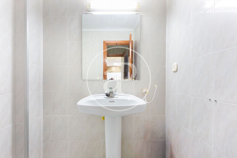 Foto 9a7da607-c57c-4e6d-91fc-adb20e3638d7. Pis amb calefacció a Barrio Benicalap Valencia