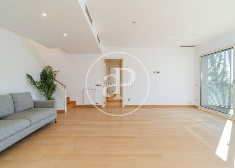 Foto 4b881345-1c57-46f6-a3e3-f7a541d8af9f. Àtic amb calefacció aparcament piscina a Sant Gervasi - Bonanova Barcelona