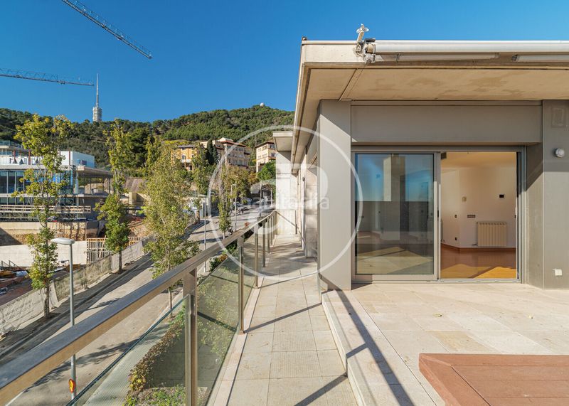 Foto 8b78bec8-b74d-4cd5-8415-13017c9ec3e2. Àtic amb calefacció aparcament piscina a Sant Gervasi - Bonanova Barcelona