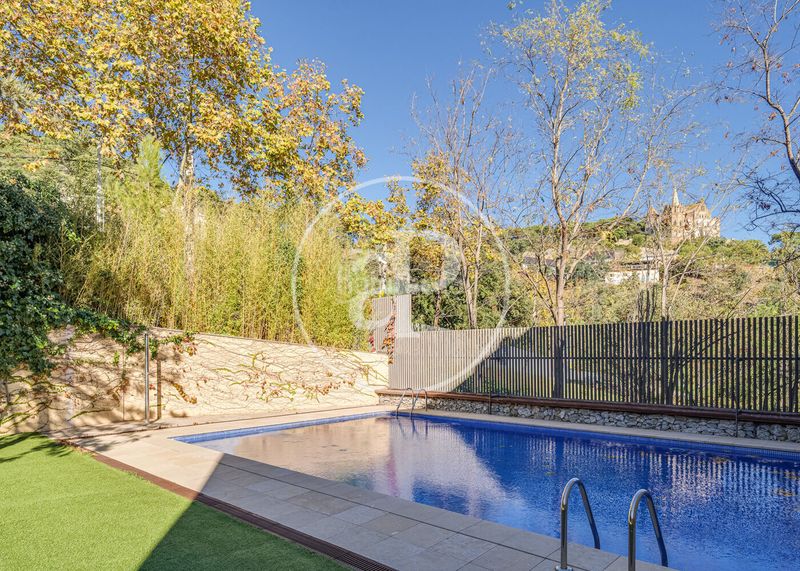 Foto a2021fb3-2dee-43e9-be3d-7703ed7d1156. Àtic amb calefacció aparcament piscina a Sant Gervasi - Bonanova Barcelona