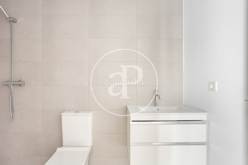 Foto 13790bc9-165e-401a-ba4d-e271f1b730cf. Pis amb calefacció a Barrio Benicalap Valencia