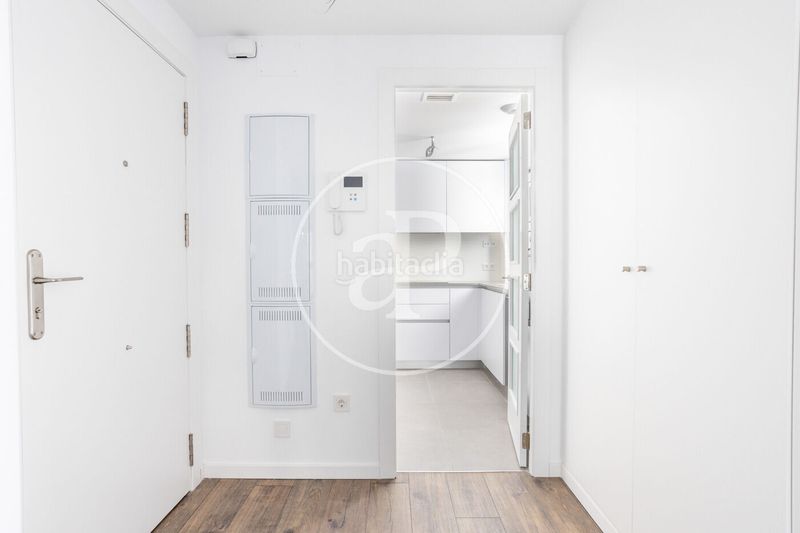 Foto 5bb55d2a-f9f6-4505-8717-febac4290015. Pis amb calefacció a Barrio Benicalap Valencia