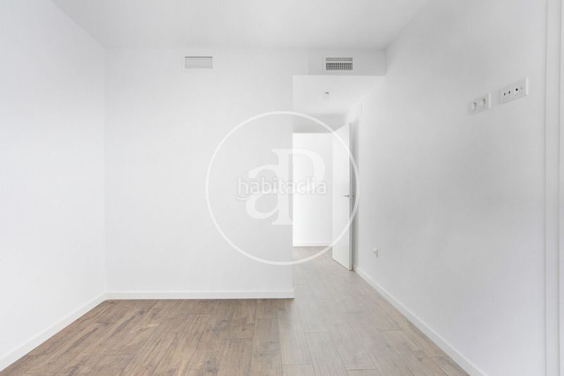 Foto c4552247-0273-4510-bde5-0cfb80e0316d. Pis amb calefacció a Barrio Benicalap Valencia