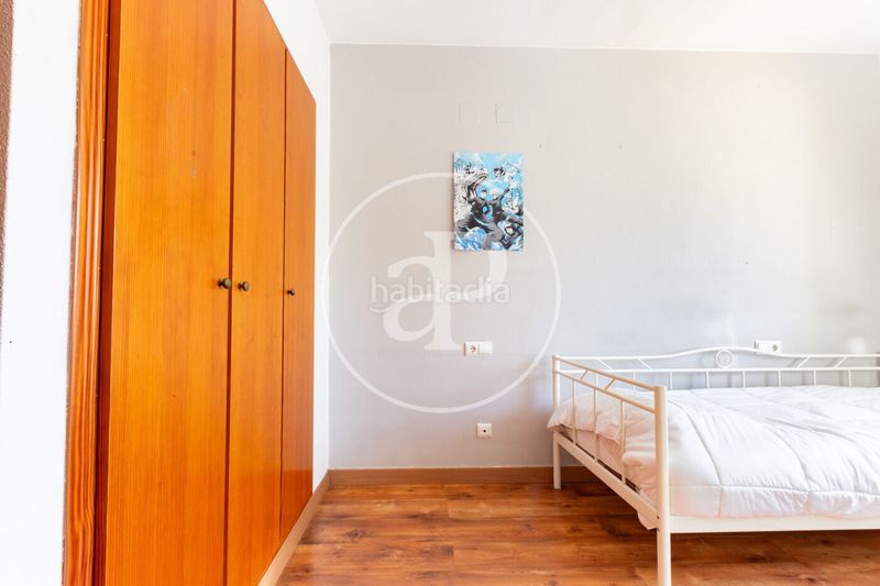 Foto a5290fe5-f59a-46d6-8265-831a8ddb6f62. Casa adossada amb calefacció aparcament piscina a Riba - roja de Túria