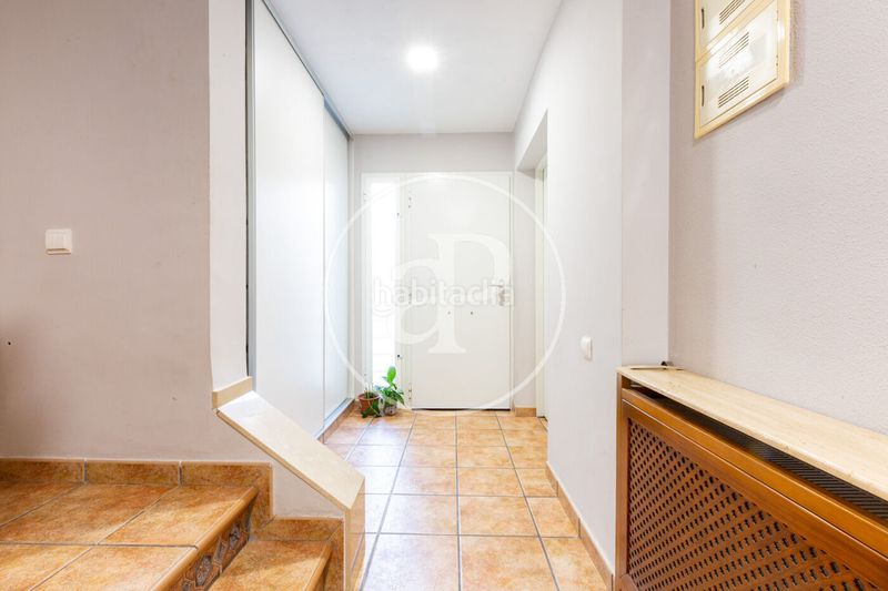Foto acc1ccb8-b6ff-47cb-8065-d937ddf59294. Casa adossada amb calefacció aparcament piscina a Riba - roja de Túria