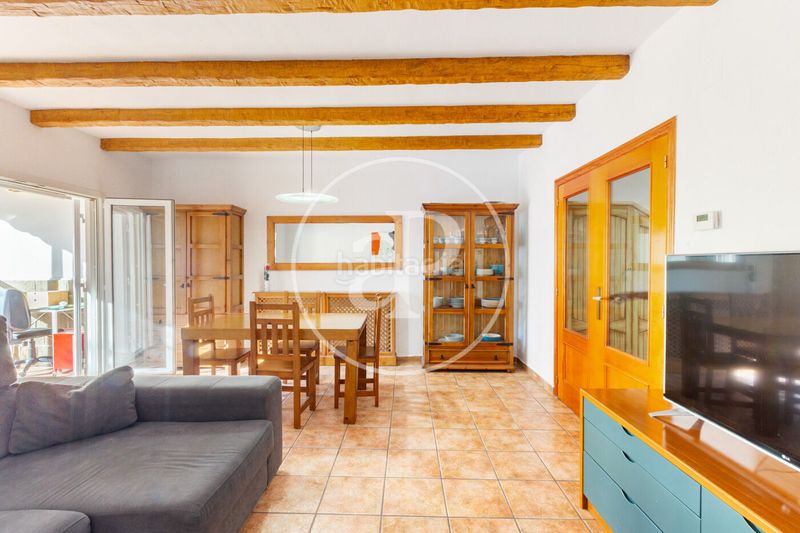 Foto b3b22488-d023-4c9c-9494-e1fbca1f28d8. Casa adossada amb calefacció aparcament piscina a Riba - roja de Túria