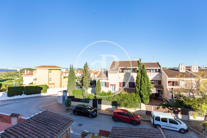 Foto ff0cc311-30f7-47d9-a59d-4b8a957fad47. Casa adossada amb calefacció aparcament piscina a Riba - roja de Túria