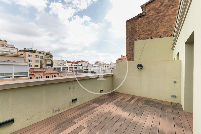 Foto 63cddf8b-852f-4491-92ad-3224b4b0847e. Àtic amb calefacció a Dreta de l´Eixample Barcelona