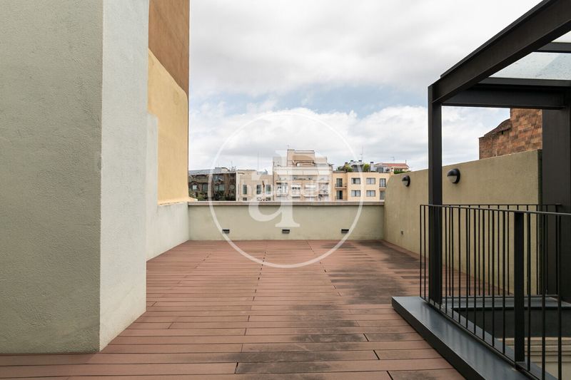 Foto 6692d782-5dbd-443a-ab24-80cdd254b136. Àtic amb calefacció a Dreta de l´Eixample Barcelona