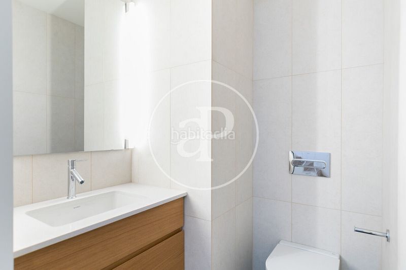 Foto 7e245053-6e31-45ef-800d-9e94fea25e00. Àtic amb calefacció a Dreta de l´Eixample Barcelona