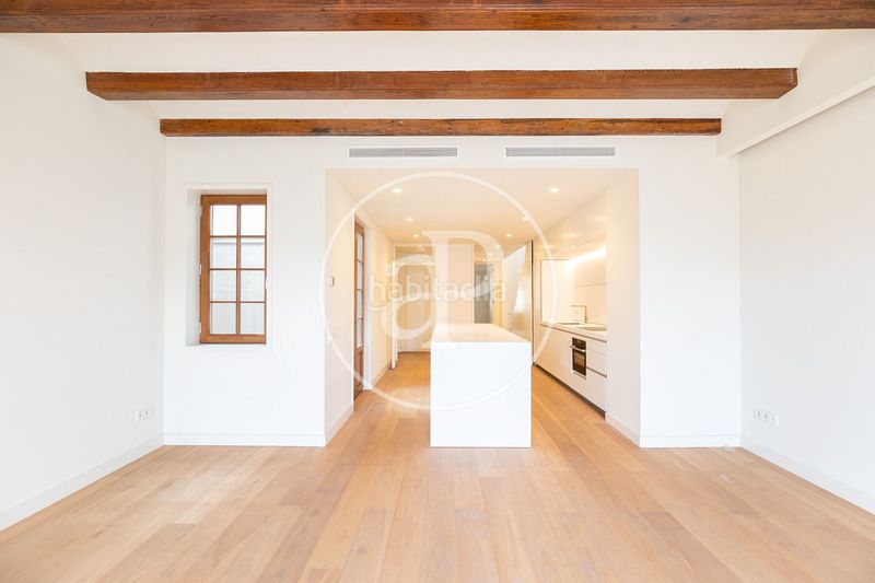 Foto dd49e1f4-d380-4b52-8dce-bdbb88ecfa99. Àtic amb calefacció a Dreta de l´Eixample Barcelona