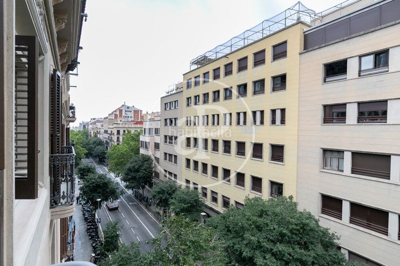 Foto ef43dfe2-dea5-4ef6-9fc5-524a951e321d. Àtic amb calefacció a Dreta de l´Eixample Barcelona