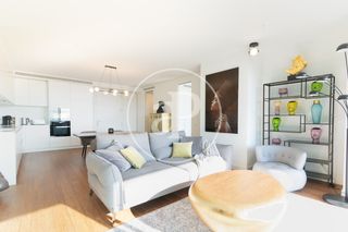 Rent Flat  Pl. de llevant. Piso en alquiler en diagonal mar