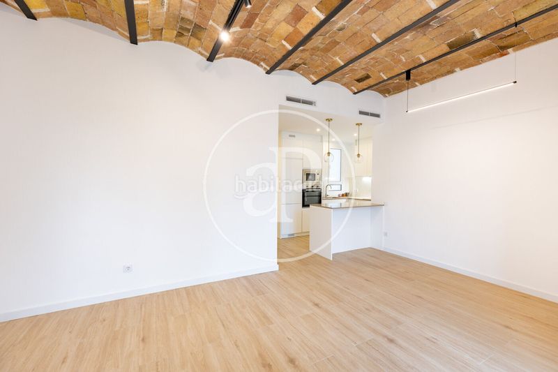 Foto 13c160e8-d7ba-4257-9bc5-4c53d5c19fc5. Pis amb calefacció a La Nova Esquerra de l´Eixample Barcelona