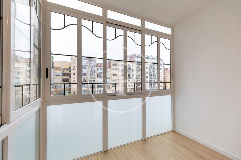 Foto e8138ee4-4ae8-4045-9ae2-022b404a0fa5. Pis amb calefacció a La Nova Esquerra de l´Eixample Barcelona