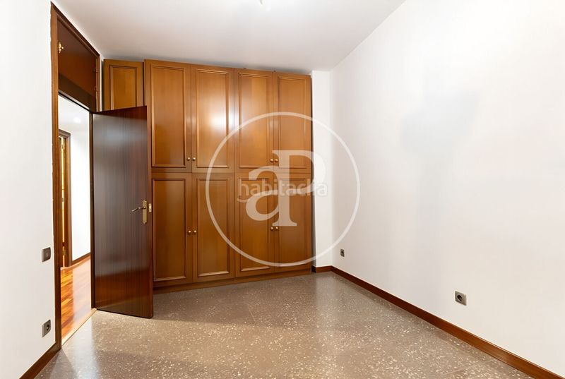 Foto 2a6d7b81-da42-41bf-9a01-675c91e4548e. Pis amb calefacció aparcament a Sagrada Família Barcelona