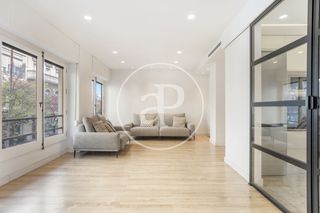 Location Appartement  C/ de ciril amorós. Piso en alquiler en pla del remei