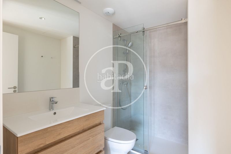 Foto 28034ecd-9e4a-48c1-b1c3-1d0f5eef199b. Lloguer pis amb calefacció aparcament piscina a Eixample Mataró