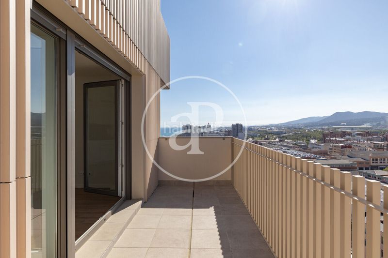 Foto 7a0f5c75-33f3-4a85-ac1a-af506eddb806. Rent flat with heating parking pool in Eixample Mataró