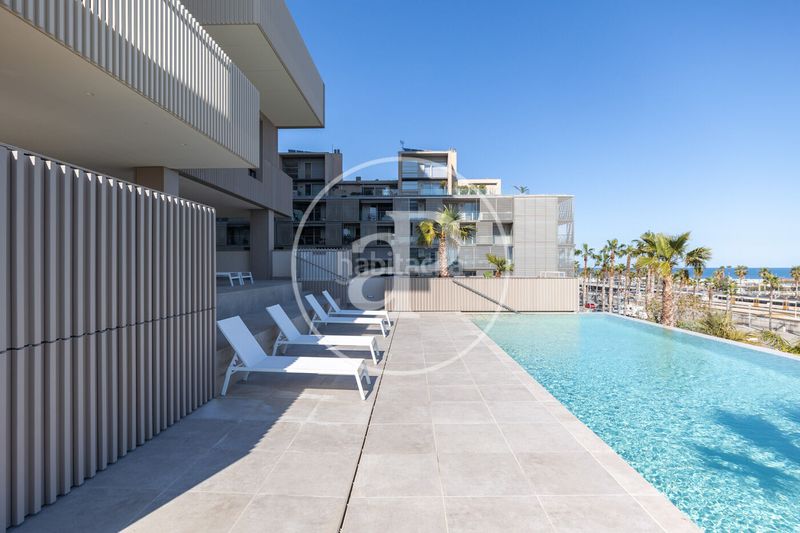 Foto b43c717e-b880-4eea-b0b7-f39868b21889. Rent flat with heating parking pool in Eixample Mataró