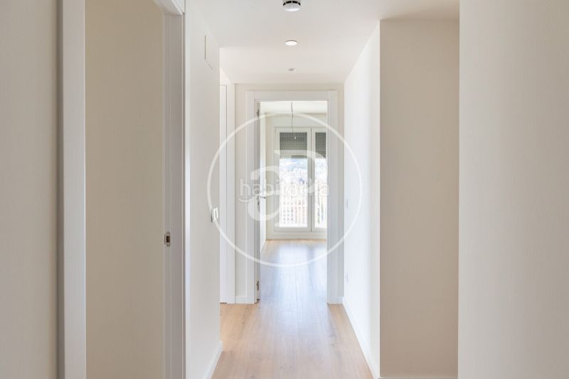 Foto d461dea7-0c53-41bd-a80a-06330b439233. Rent flat with heating parking pool in Eixample Mataró