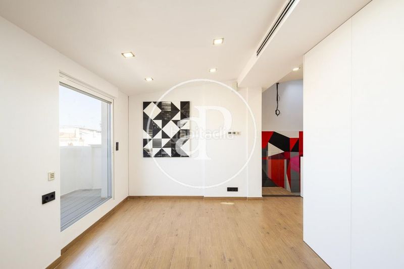 Foto 1bd6e3d6-b486-45be-9156-4bdbd53b0a30. Dúplex amb calefacció a Sant Francesc Valencia