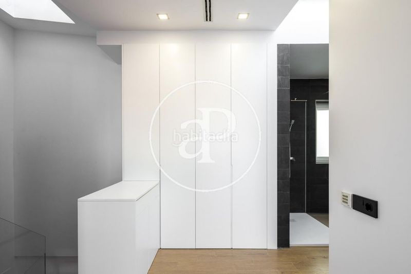 Foto 760e2cbd-64ae-4688-bd38-7fbd1f347d5e. Dúplex amb calefacció a Sant Francesc Valencia