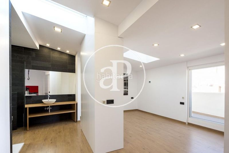 Foto ea007699-798d-4a95-b964-a64005fec05e. Dúplex amb calefacció a Sant Francesc Valencia