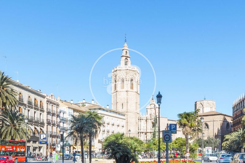 Foto eea920ff-e9f6-4703-94a5-7eafbf837251. Dúplex amb calefacció a Sant Francesc Valencia