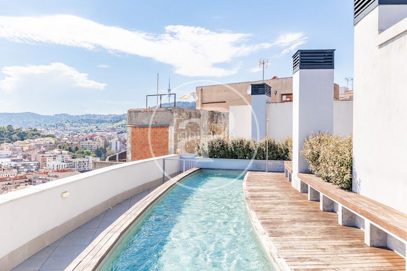 Foto 1148bc80-7556-477c-91fe-7985582b802d. Pis amb calefacció piscina a La Salut Barcelona