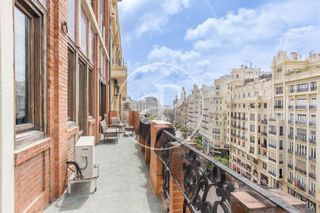 Rent Flat  Pl. de l'ajuntament. Piso en alquiler en la plaza del ayuntamiento