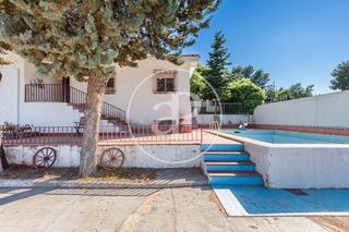 Casa a Las Pedrizas. Chalet independiente en venta en las pedrizas chiva