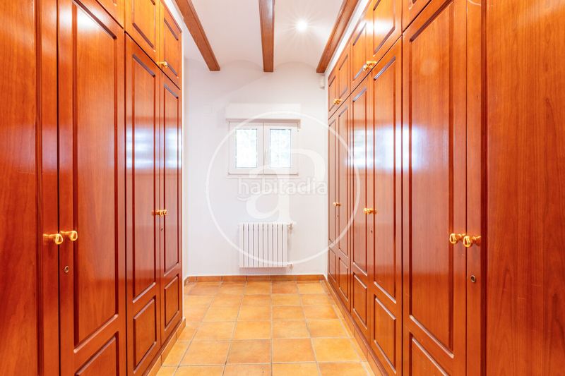 Foto d5d5402c-90c4-4f26-9f0d-8dc87778e195. Casa amb calefacció aparcament piscina a Los Pinares-La Masia Bétera
