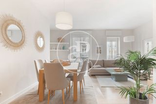 Rent Flat  C/ de ciril amorós. Piso en alquiler en pla del remei