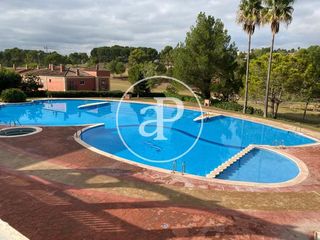 Location Appartement à El Bosque. Piso en alquiler en urbanización el bosque