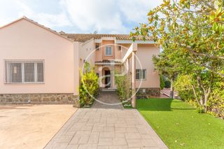 Miete Haus  C. xiprers. Casa en alquiler en cumbres de san antonio