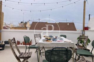 Miete Etagenwohnung  Carrer de sant vicent màrtir. Atico en alquiler en san vicente mártir