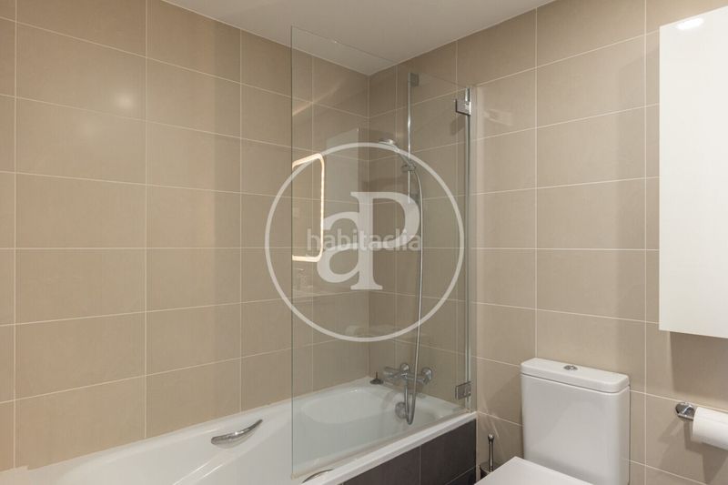 Foto ddda1a73-6cf7-487e-b1e7-5e3f8ad66160. Pis amb calefacció aparcament piscina a Mas Lluí - Els Miralls Sant Just Desvern