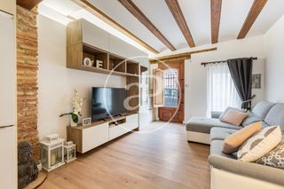 Casa aparellada  C/ de josep benlliure. Casa pareada en venta en el cabanyal