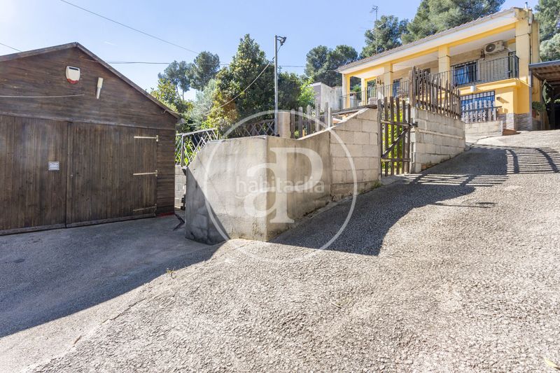 Foto b3d613fa-fbed-4d69-964d-76c58ffed274. Casa amb calefacció aparcament piscina a Catadau