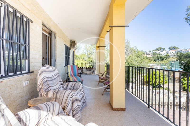 Foto dbc4042e-ce3e-46b2-b0ab-e76583a628b1. Casa amb calefacció aparcament piscina a Catadau