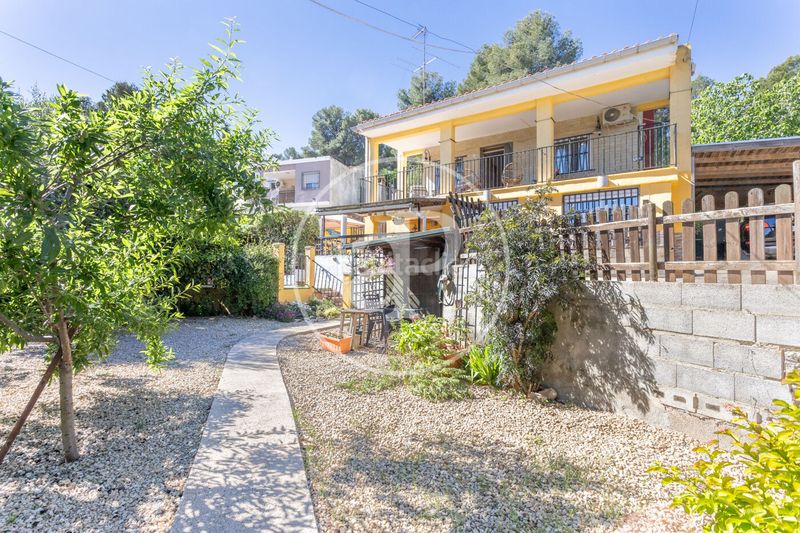 Foto ed8b4f31-fbeb-4452-b18e-70b5d3961b5b. Casa amb calefacció aparcament piscina a Catadau