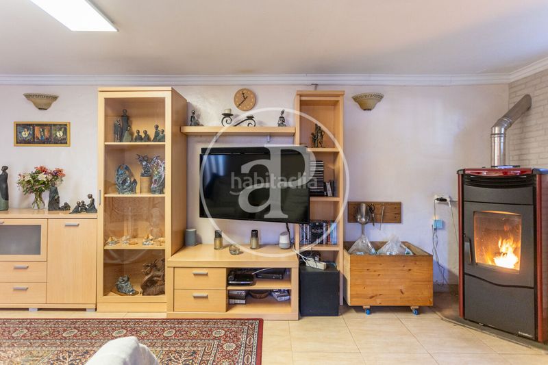 Foto f86a7802-0153-48fb-9f27-05fbee5181ef. Casa amb calefacció aparcament piscina a Catadau