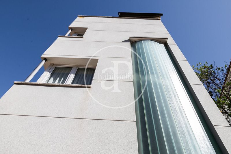 Foto ff317aba-1cb8-46d7-883c-f88e948f95ee. Casa amb calefacció aparcament a Vallcarca - Penitents Barcelona