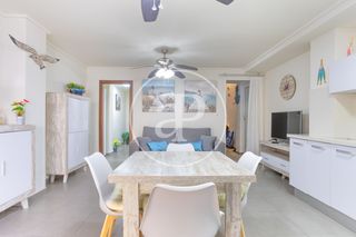 Miete Etagenwohnung  Carrer marià benlliure. Piso en alquiler en la playa de miramar