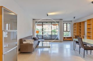 Rent Flat  Carrer de la marina alta. Piso en alquiler en sant pau